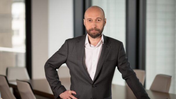 "Сергей Хмелинин дает интервью о банковском кредитовании" "Успешный кейс получения 70 млн рублей кредита" "Консультант по банковским переговорам"